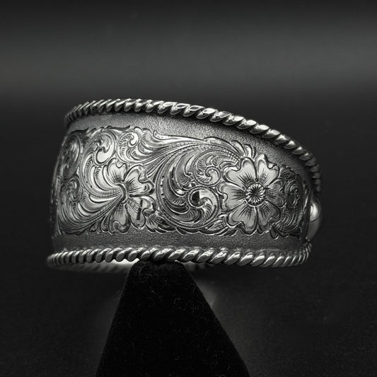 Rope Edge Cuff Bracelet
